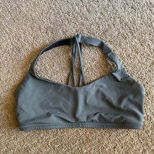 Lululemon Free to Be bra